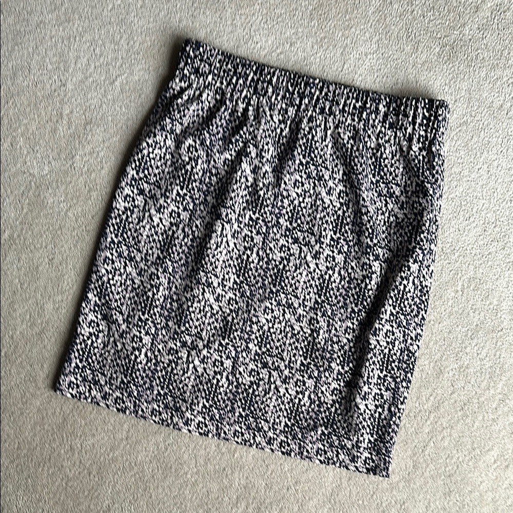 Ann Taylor Pencil Skirt - size 2